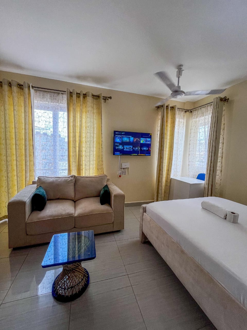 Unit 16 - Stylish Studio Apartment near Nyali Cinemax
