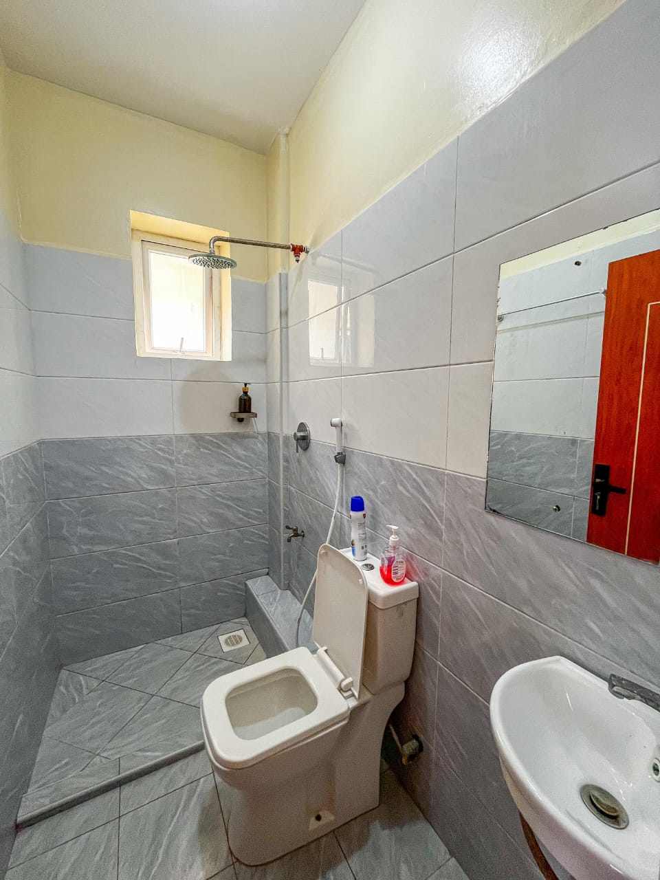 Unit 16 - Stylish Studio Apartment near Nyali Cinemax